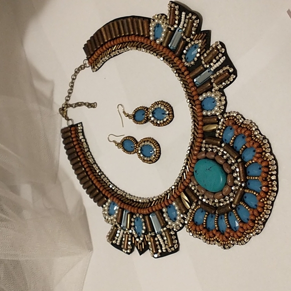 Jewelry - Gorgeous Boho Necklace and Earrings Set!